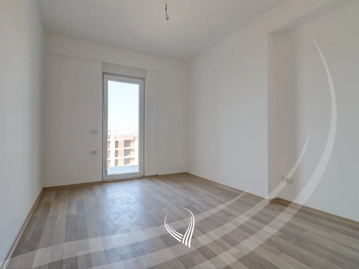 Banese me 3 dhoma gjumi në shitje në lagjen Prishtina e Re