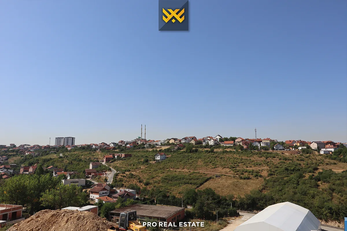 Shtëpi 320m² për #SHITJE në Tokbashqe.
