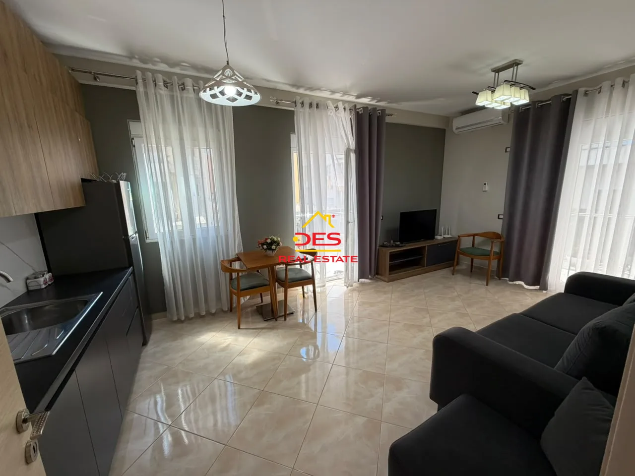 Jepet me qira apartament 2+1 në uji të ftohtë ,vlorë