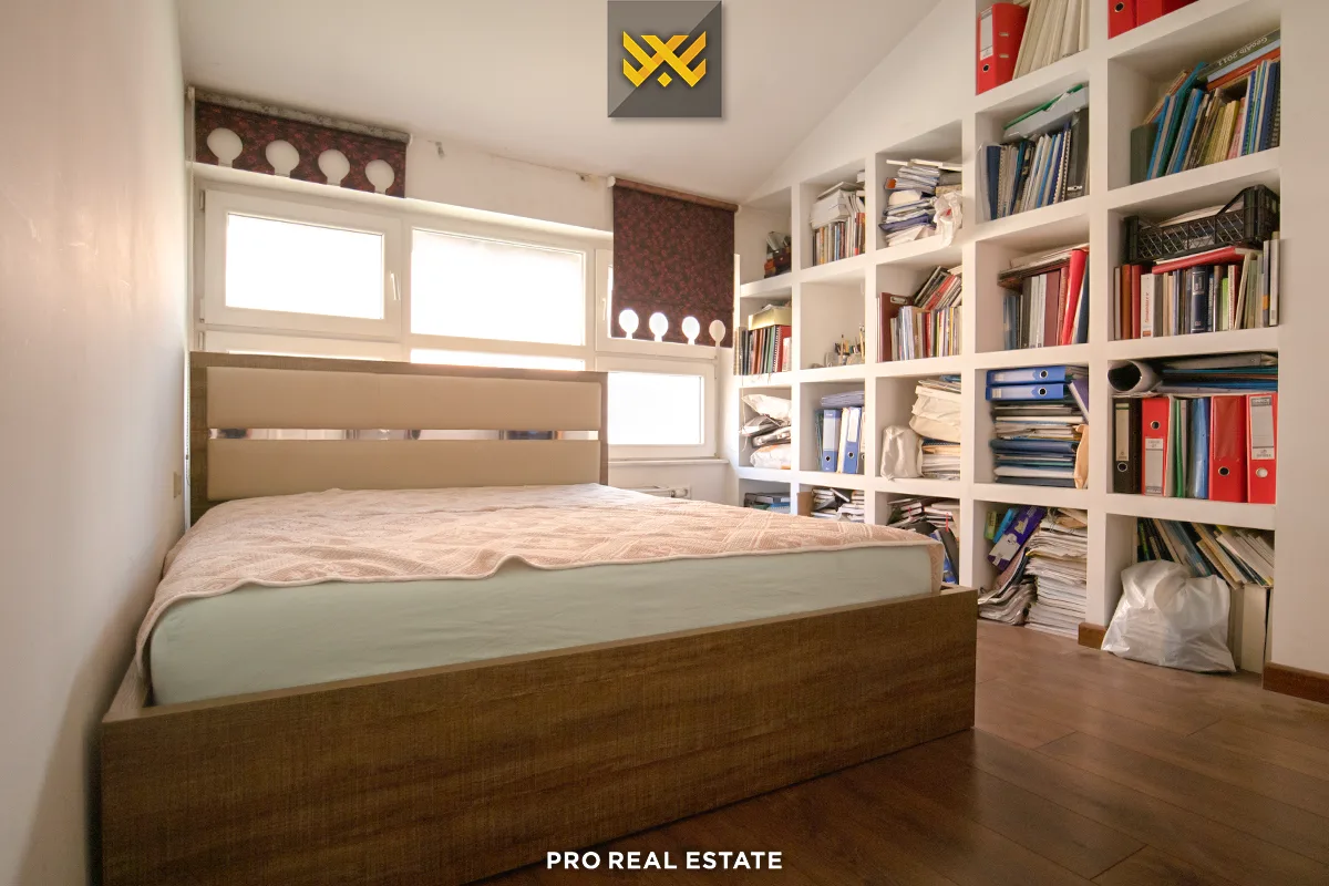 Shtëpi 450m² për #SHITJE në Lagjen e Profesorëve