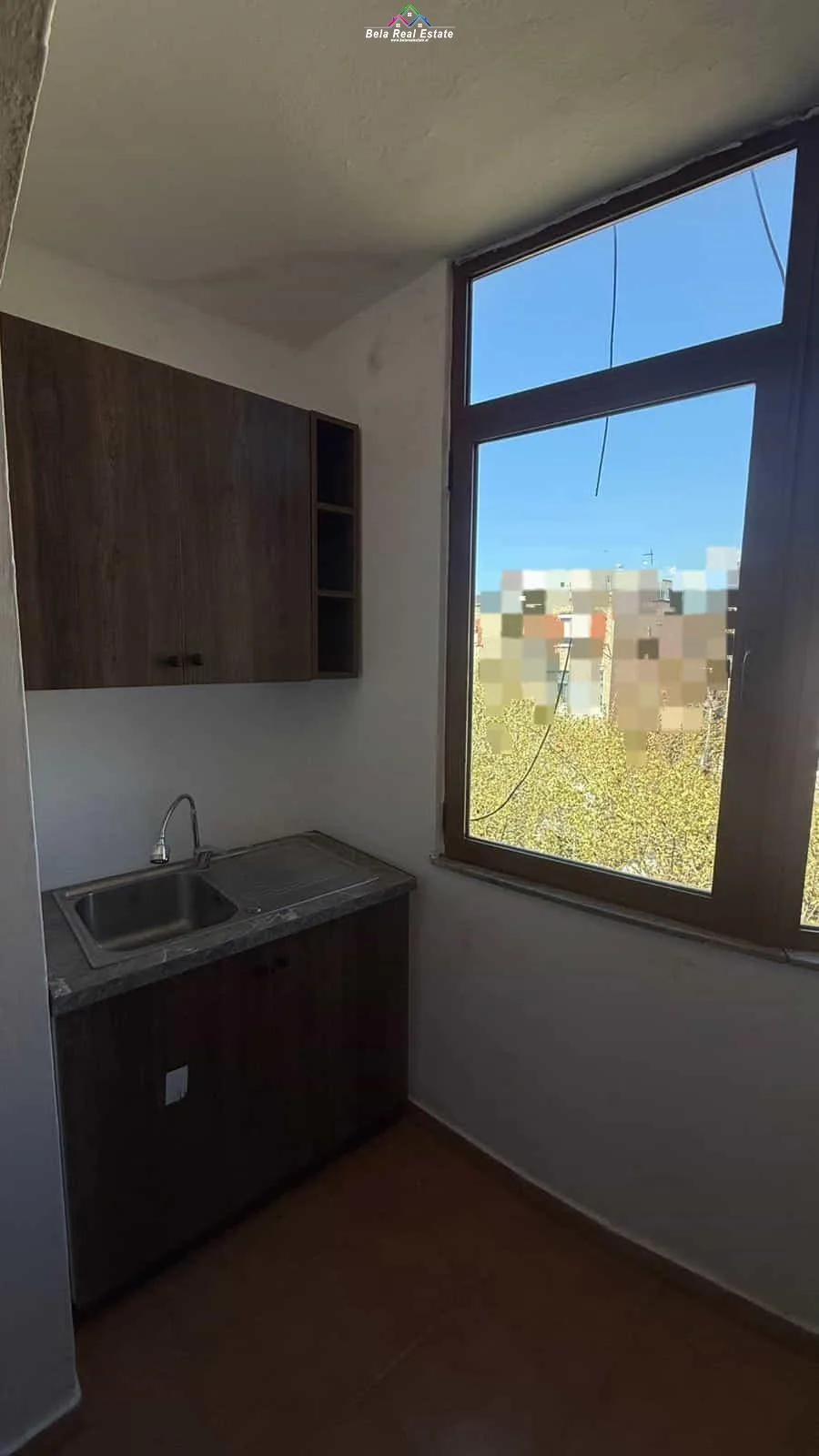 Apartament Me Qera 1+1 Ne Xhamllik (ID B211442) Tirane