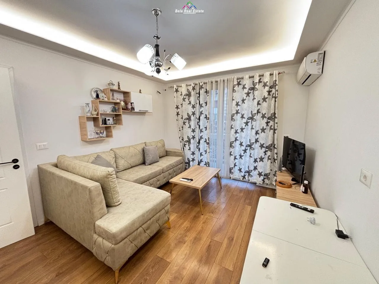 Aparament Me Qera 2+1 Tek Harry Fultz (ID B221387) Tirane