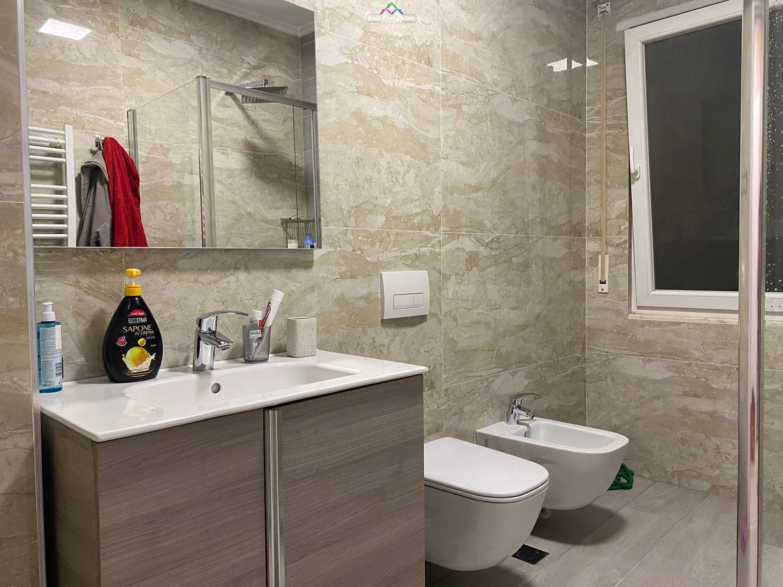 Apartament Me Qera 2+1+2 tek Kompleksi Golden Park (ID B2201256) Tirane