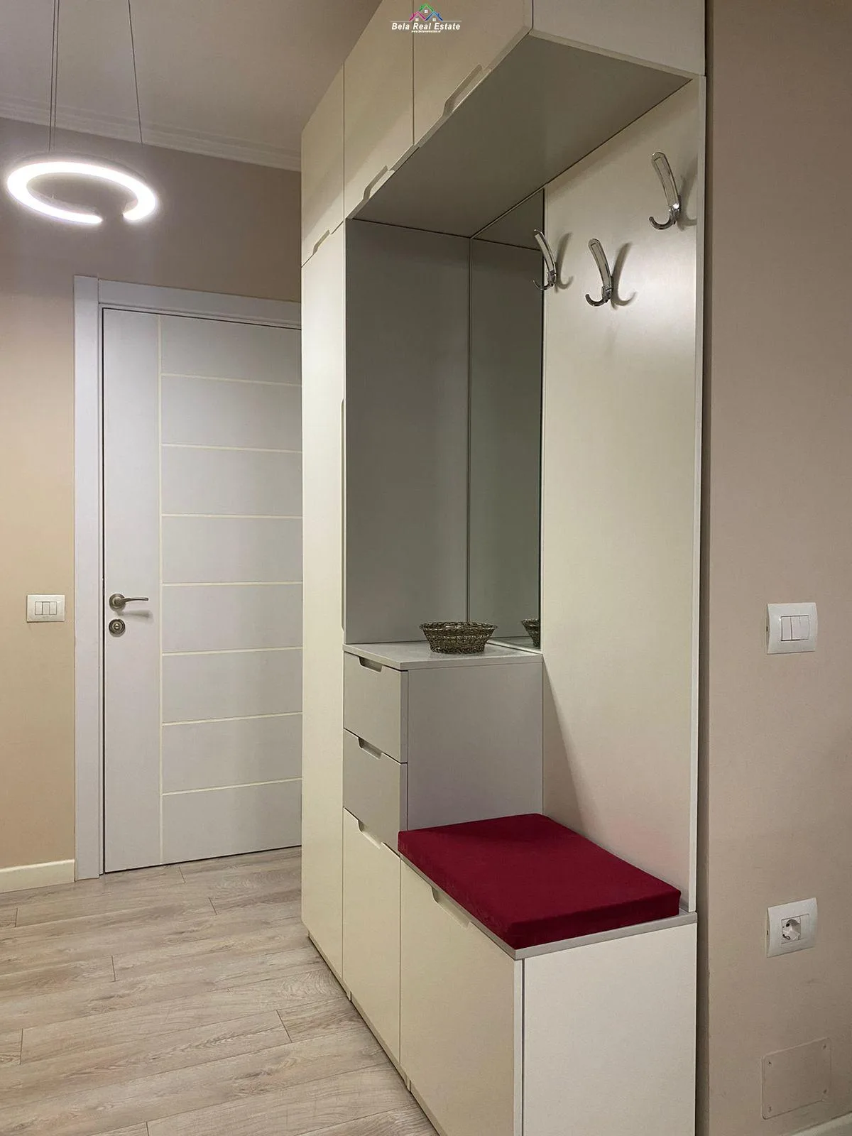 Apartament Me Qera 2+1+2 tek Kompleksi Golden Park (ID B2201256) Tirane