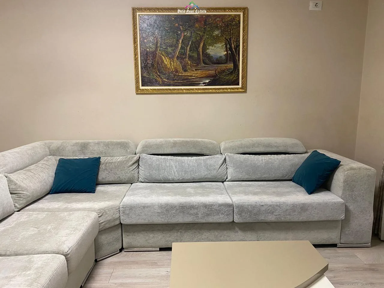 Apartament Me Qera 2+1+2 tek Kompleksi Golden Park (ID B2201256) Tirane