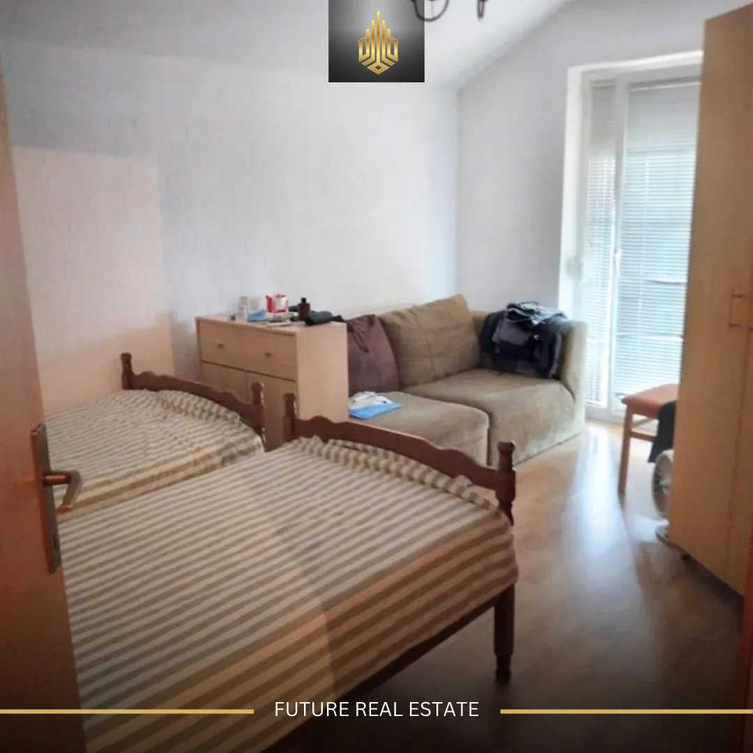 Shtëpi me QERA/300m²