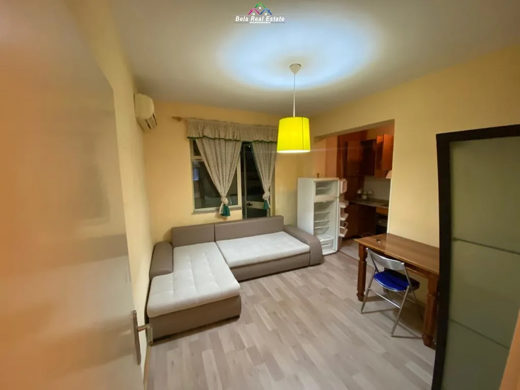 Apartament Me Qera 2+1 Ne Myslym Shyri  (ID B22186) Tirane
