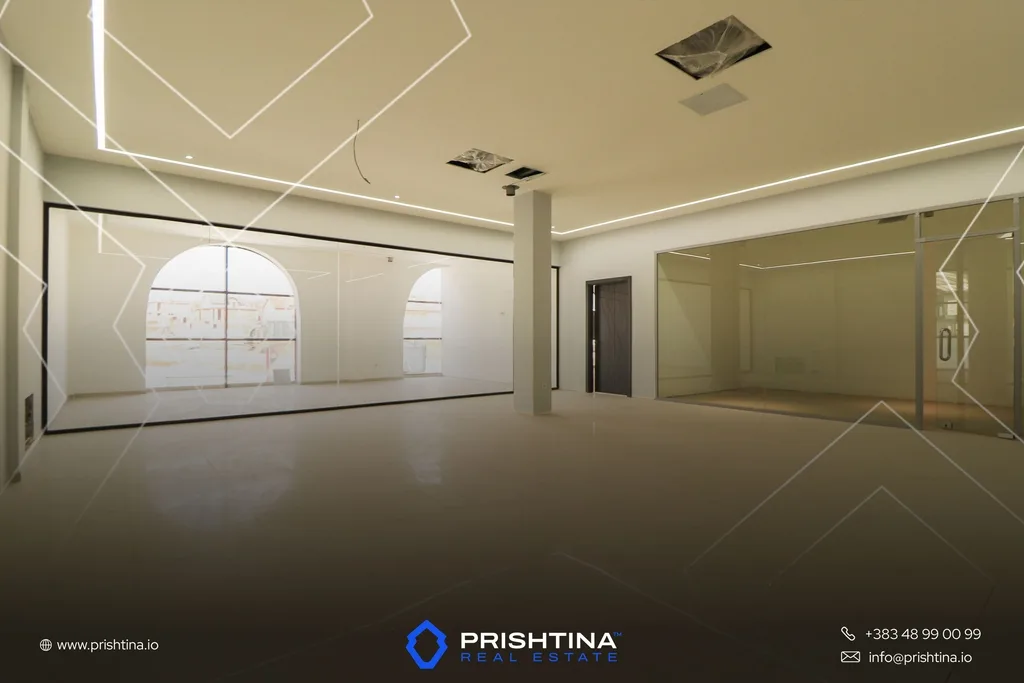 Lokal me qira 500m² në Veternik