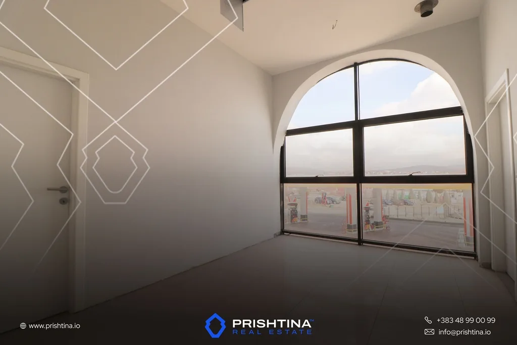 Lokal me qira 500m² në Veternik