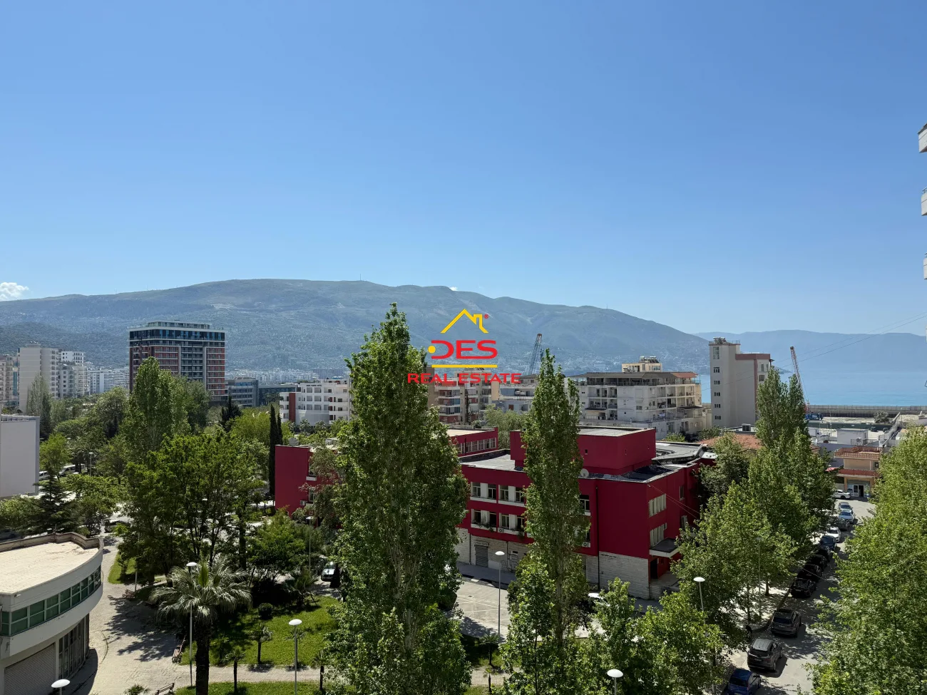 Jepet me qira apartament 1+1 pranë portit, vlorë