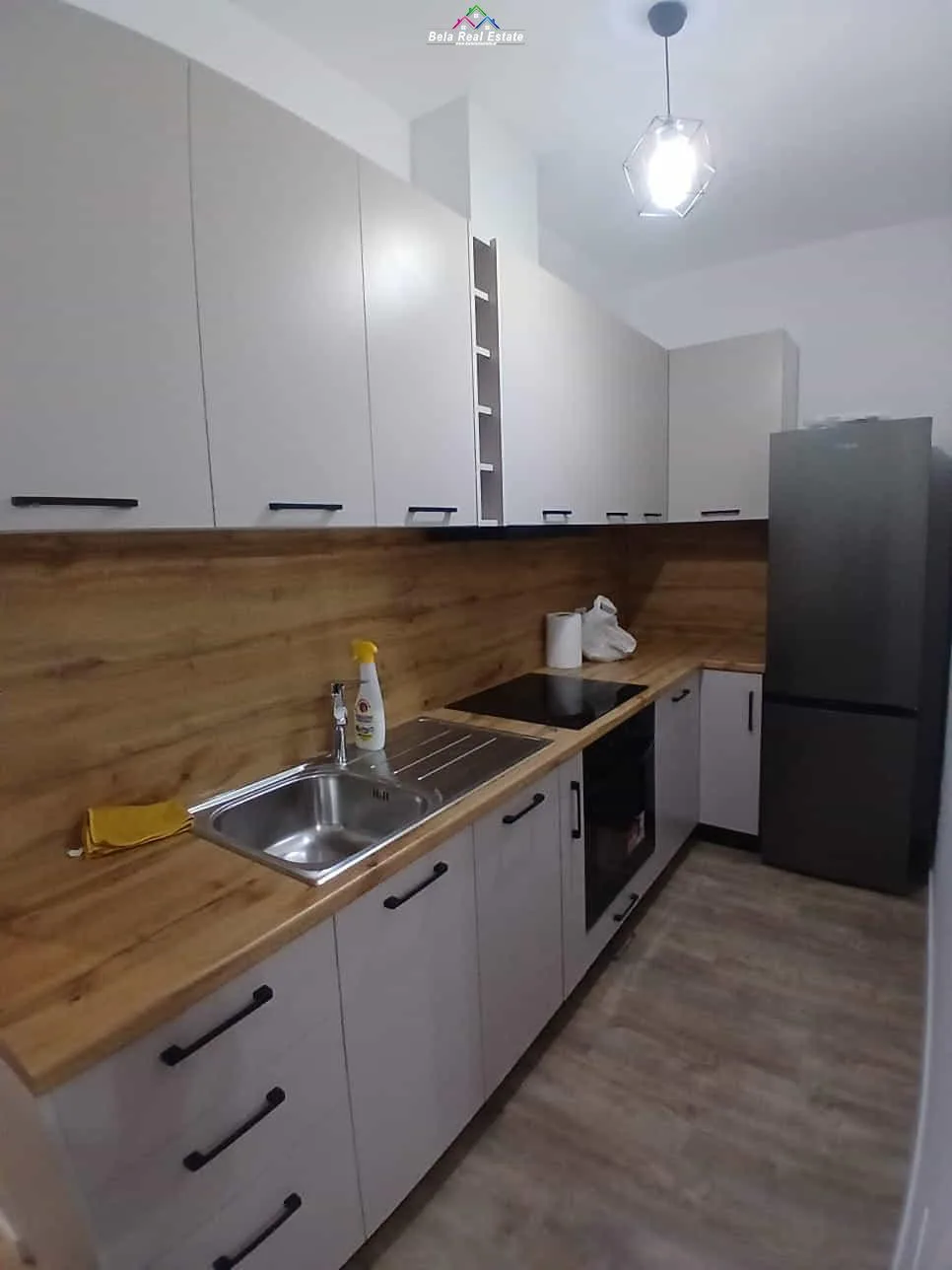 Apartament Me Qera 1+1 Tek Dritan Hoxha ( ID B2101552) Tirane