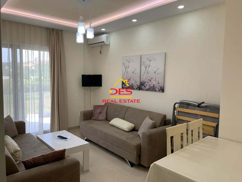Shitet apartament 1+1 në radhimë, vlorë.