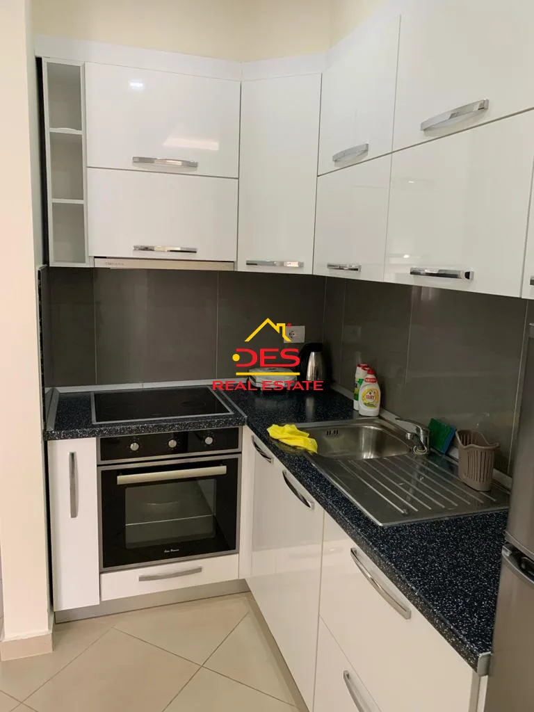Shitet apartament 1+1 në radhimë, vlorë.