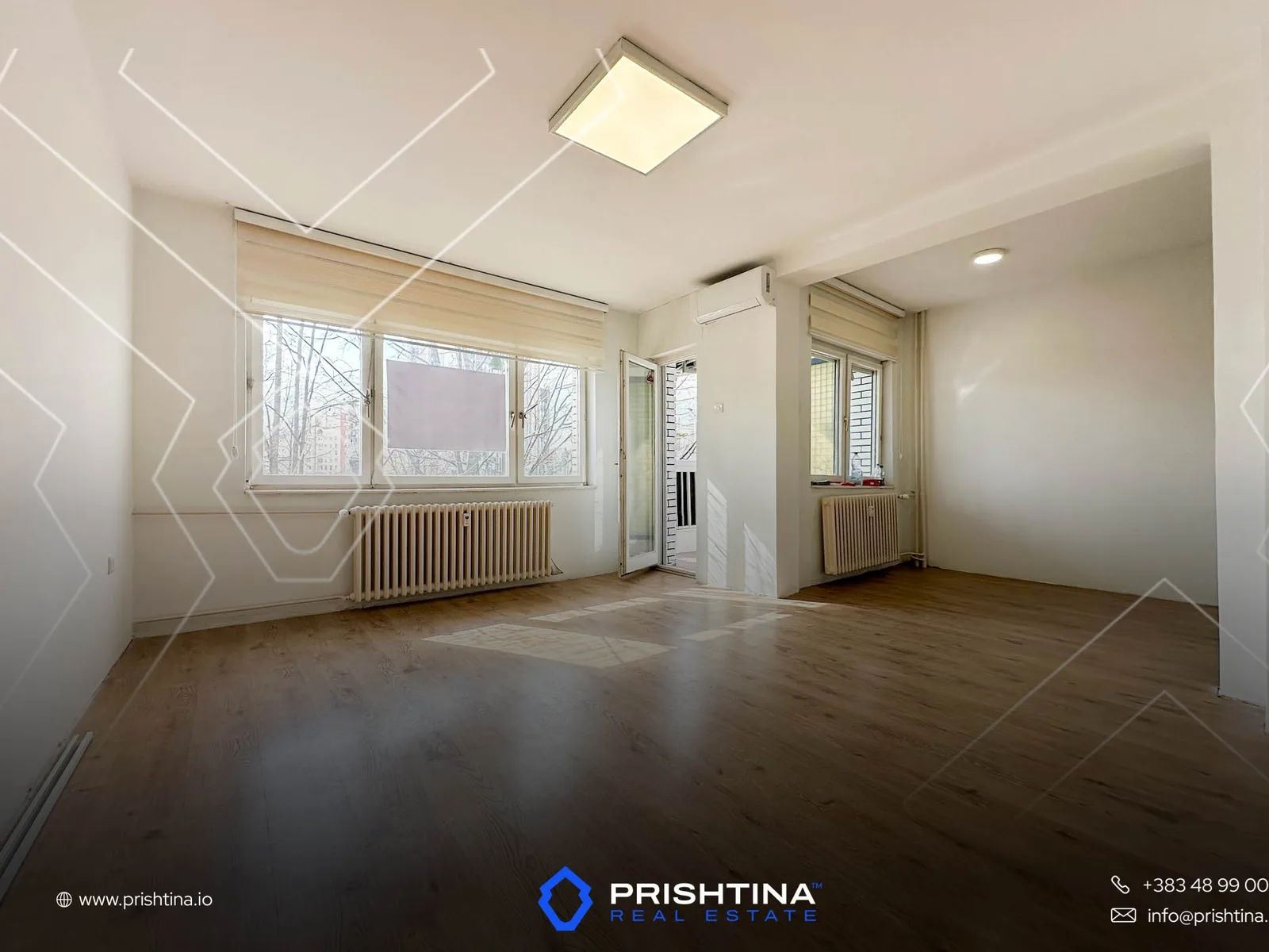 Zyrë me qira 65m² në Ulpianë