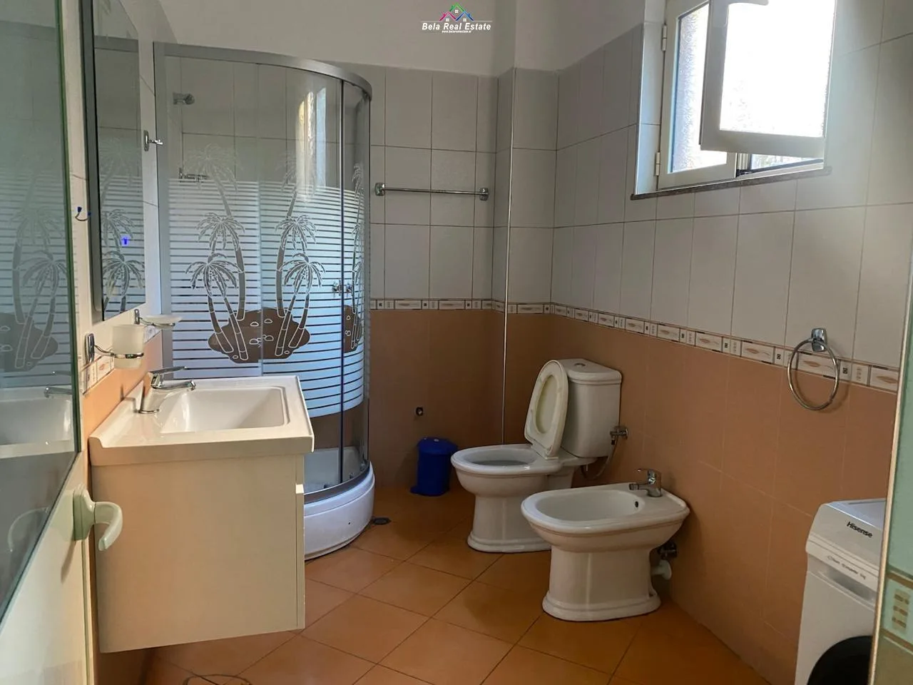 Kati Vile Me Qera 2+1 Tek ish Tregu Elektrik (ID BV22365) Tirane.