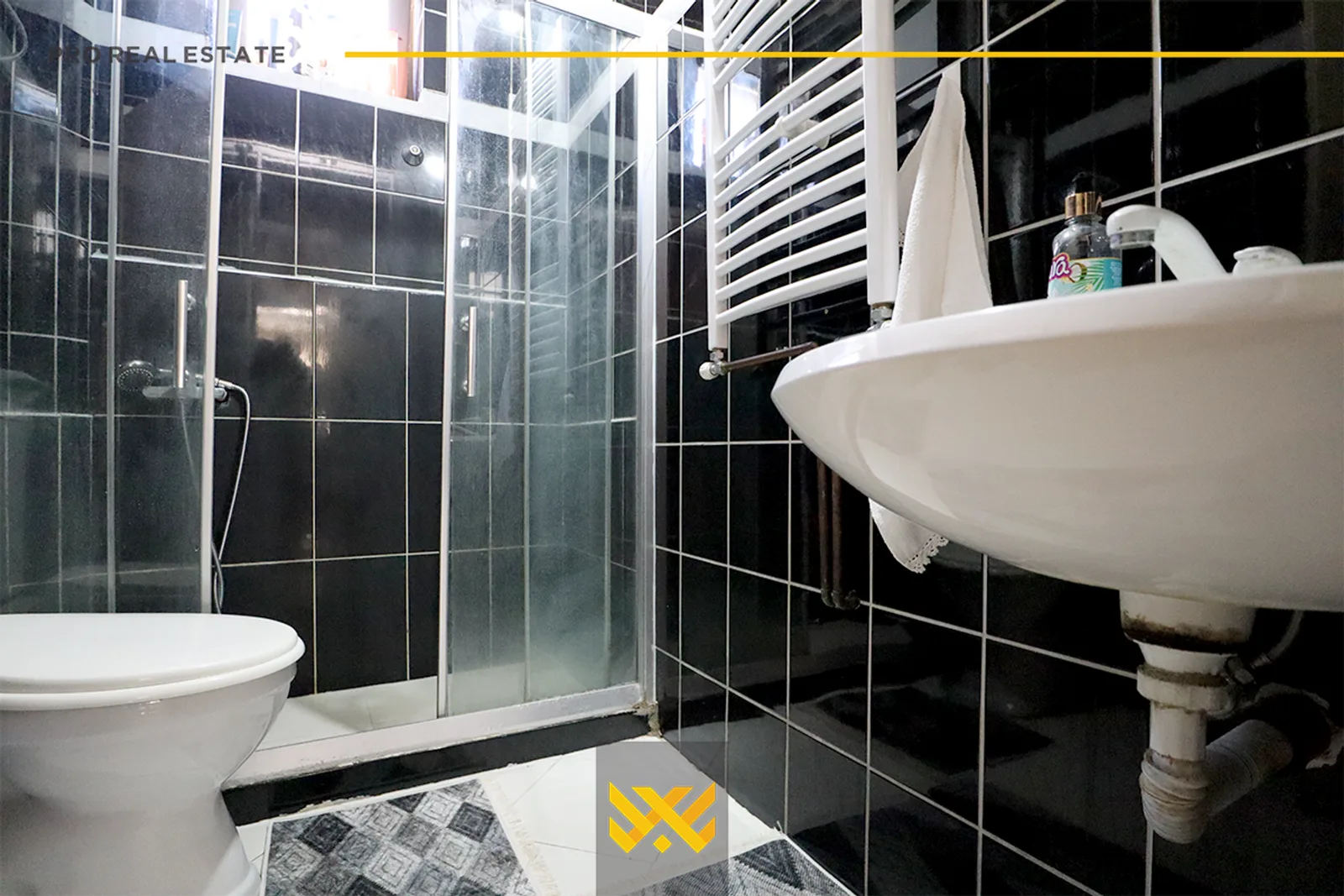 Shtëpi 220m² me #QIRA në Matiçan.
