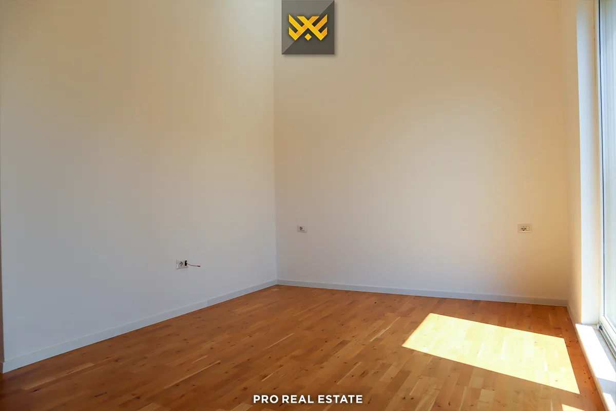 Shtëpi 245m² për #SHITJE në Lagjen Priam Village