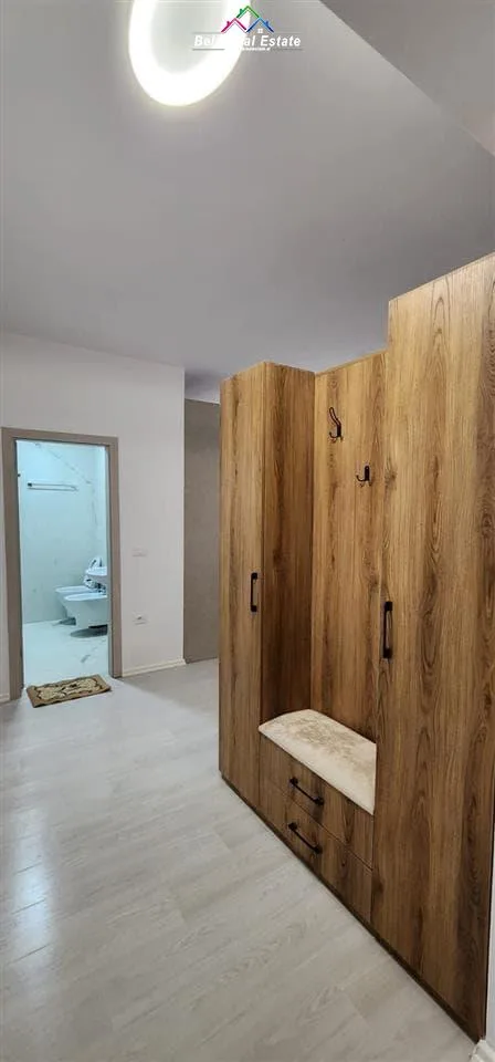 Apartament me qera 2+1+Post parkimi Tek Ish Fusha e Aviacionit (ID B2201197) Tirane​
