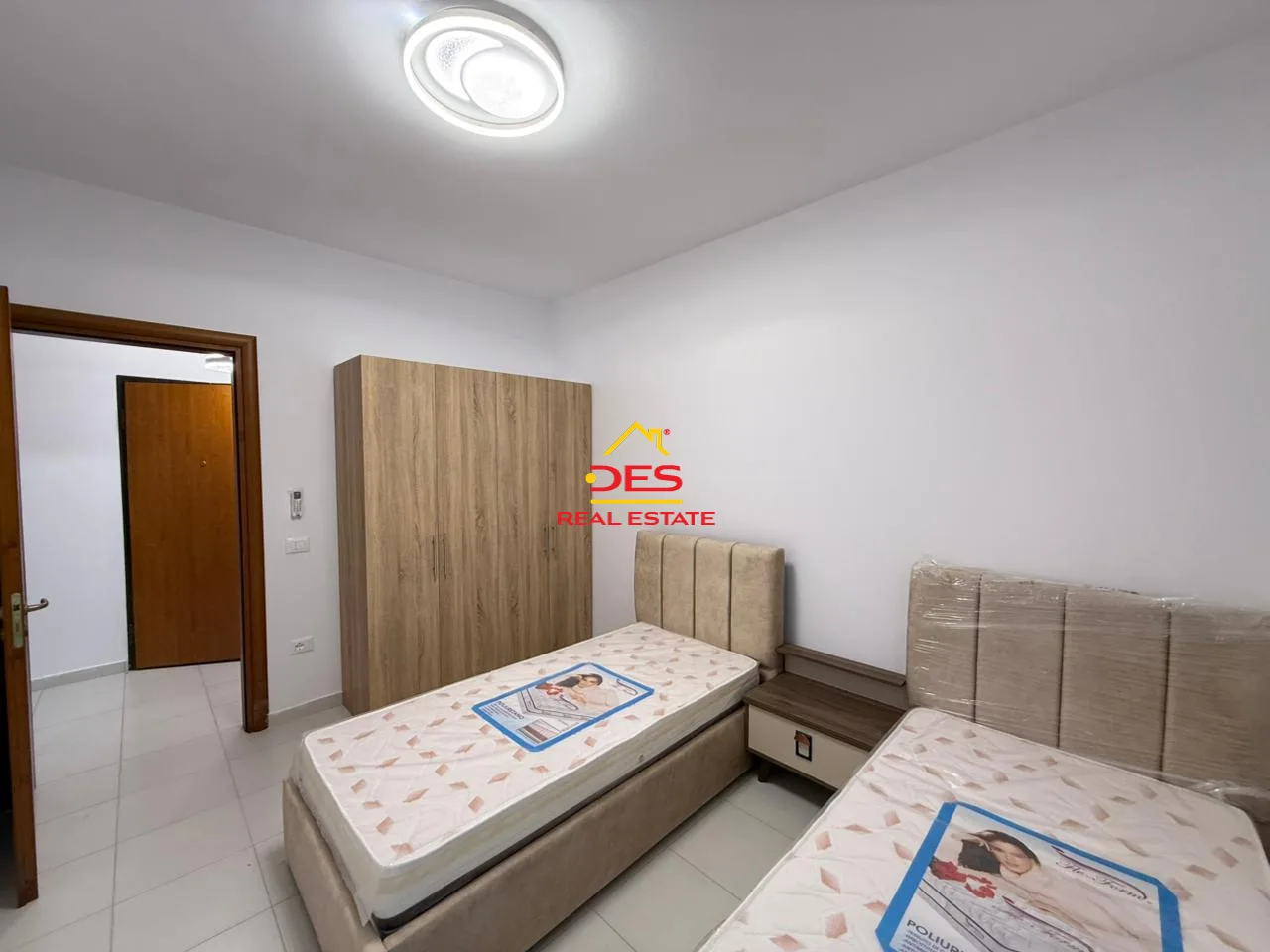 JEPET ME QIRA APARTAMENT 2+1+2 PRANË PORTIT ,VLORË 📍 Te Ish- Karburant Vola