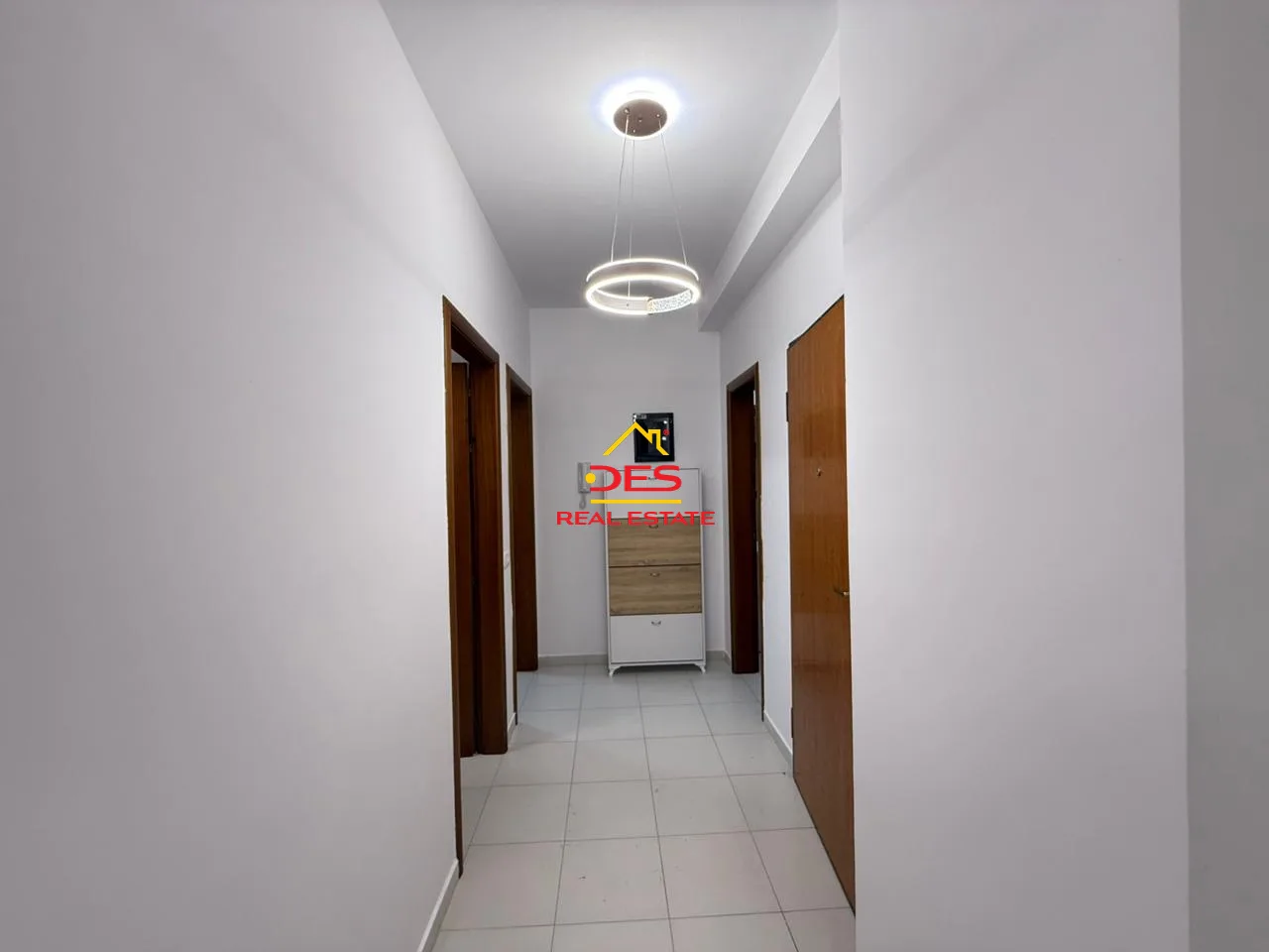 JEPET ME QIRA APARTAMENT 2+1+2 PRANË PORTIT ,VLORË 📍 Te Ish- Karburant Vola