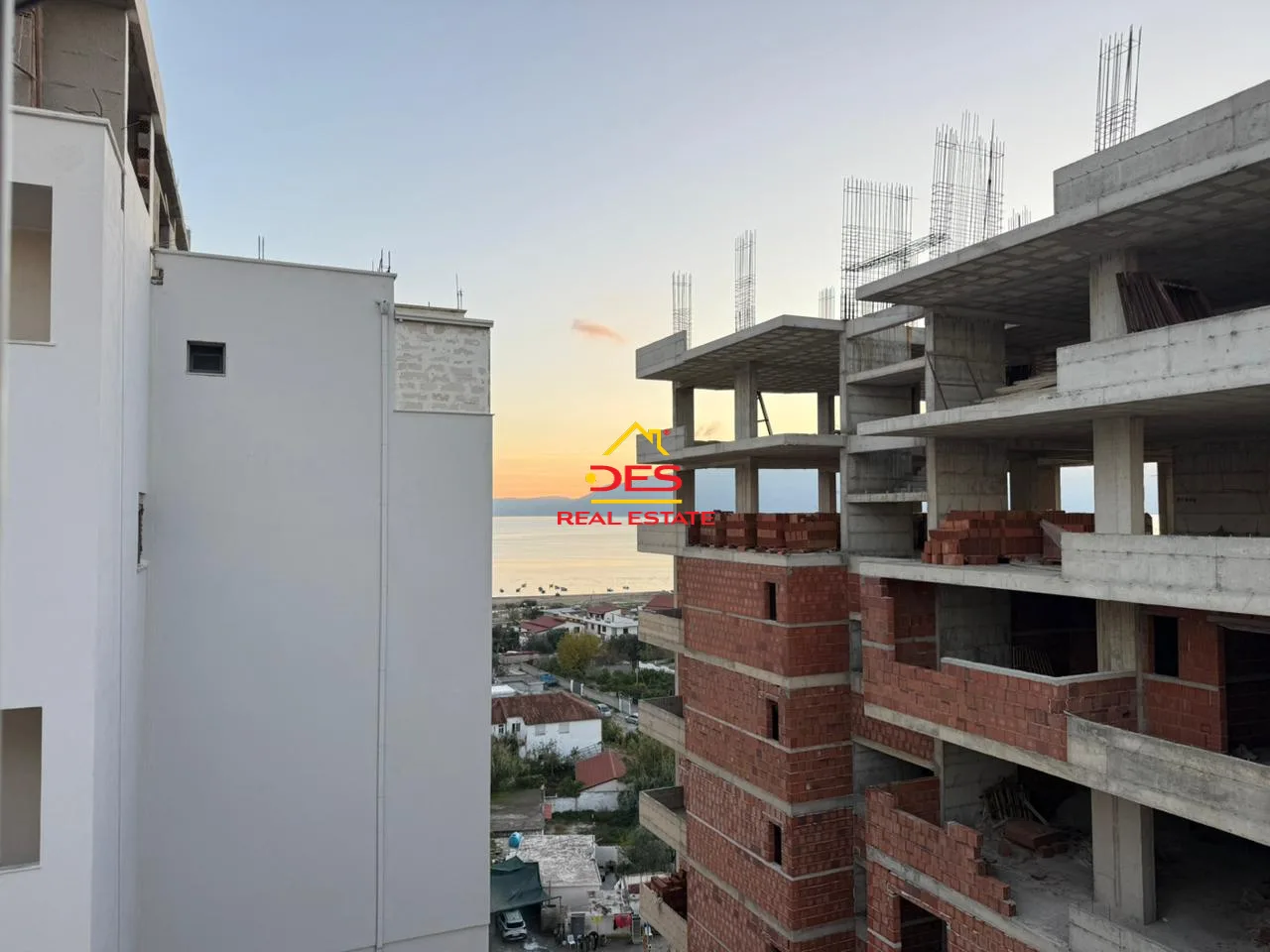 JEPET ME QIRA APARTAMENT 2+1+2 PRANË PORTIT ,VLORË 📍 Te Ish- Karburant Vola