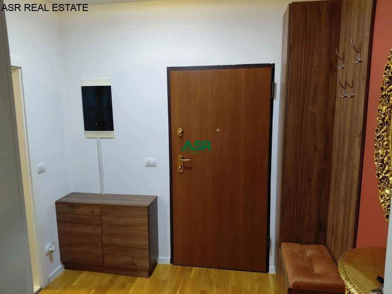 #ID:4126 Banesë 65m2 me #qira në Emshir