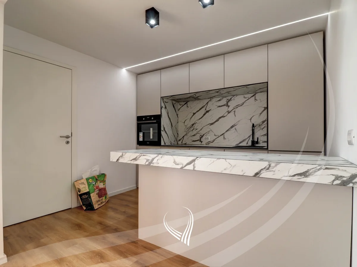 Shtepi 600m2 në shitje në lagjen Taslixhe
