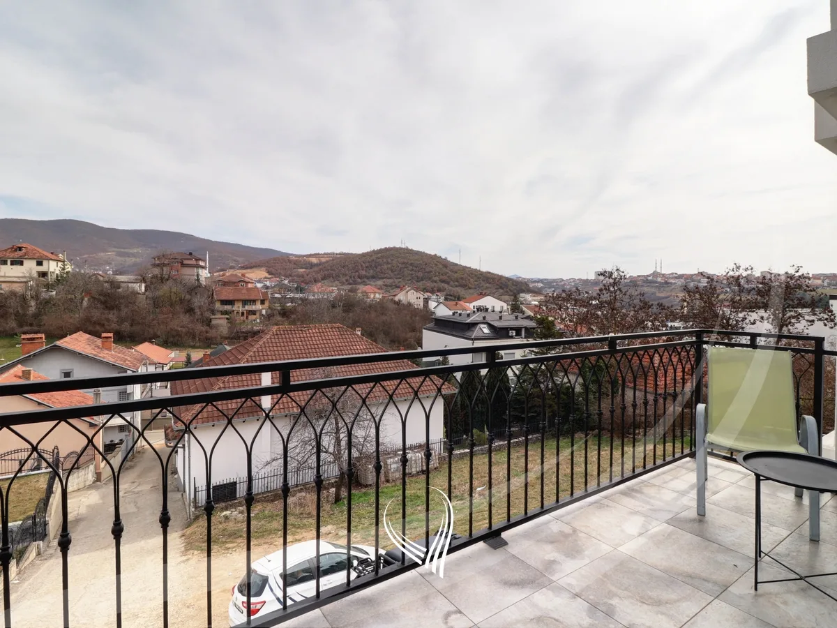 Shtepi 600m2 në shitje në lagjen Taslixhe
