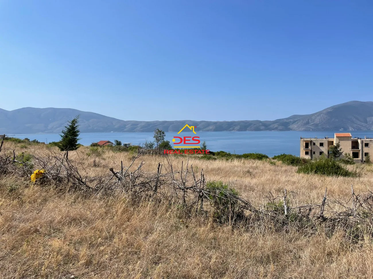 Shitet tokë – arë në radhime,vlorë. 🌅 pamje panoramike nga deti
