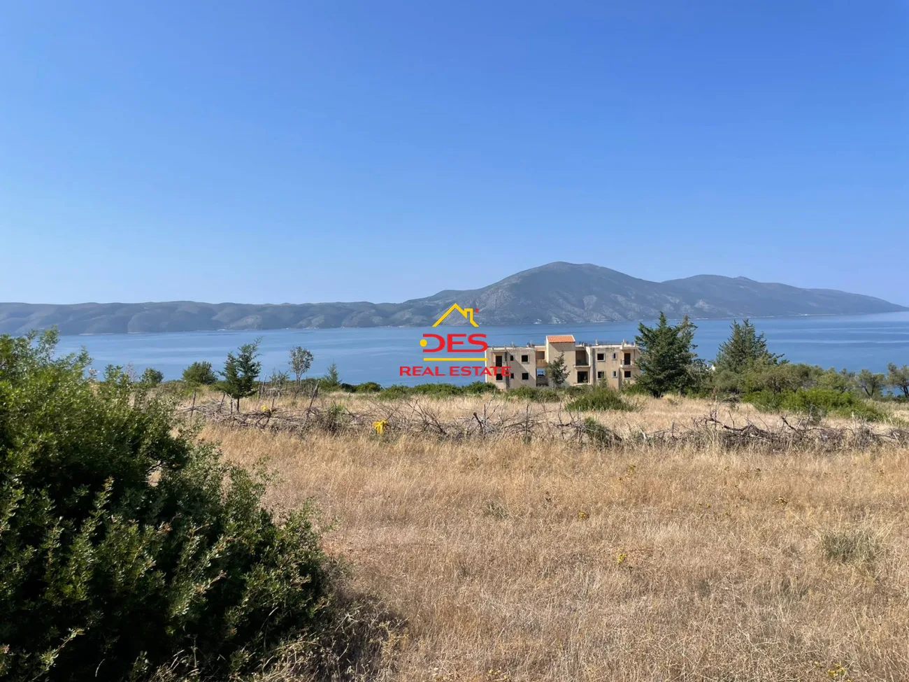 Shitet tokë – arë në radhime,vlorë. 🌅 pamje panoramike nga deti