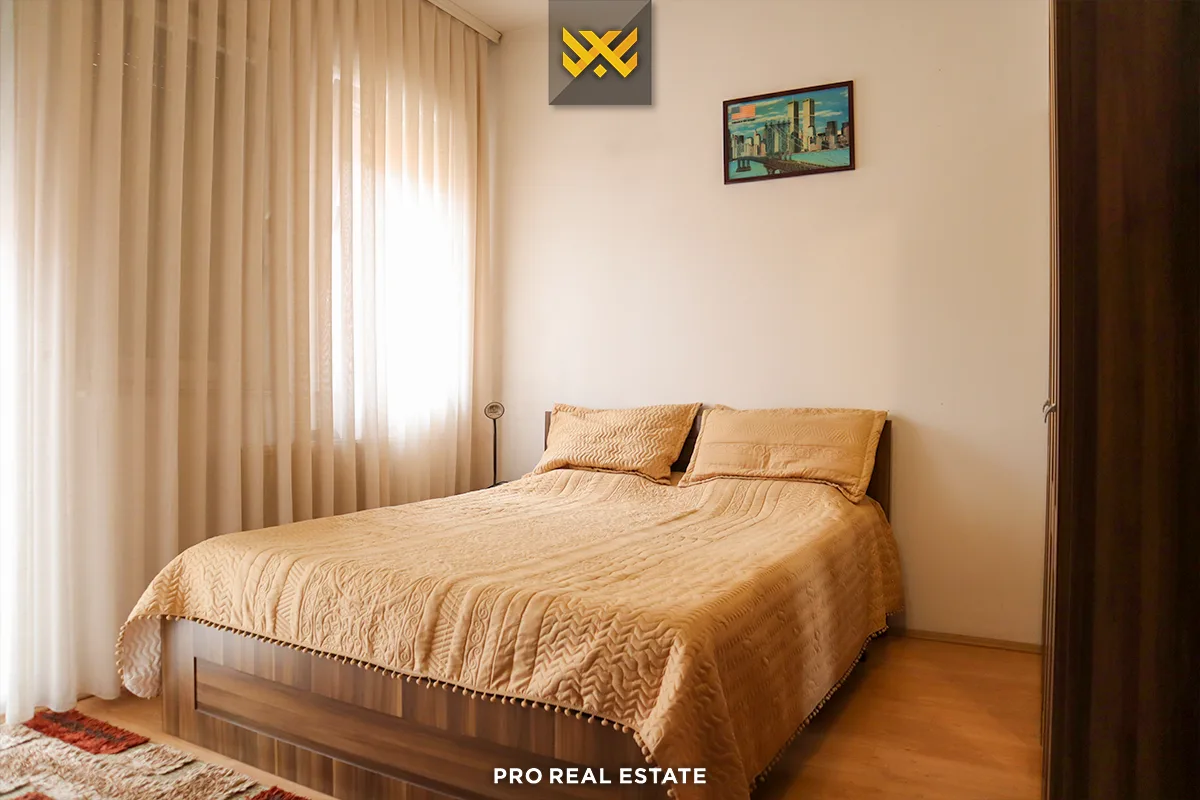 Shtëpi 554m² për #SHITJE në Lagjen Gjinaj