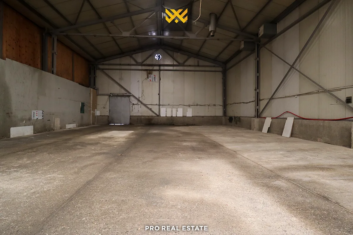 Depo 360m² me #QIRA në Veternik
