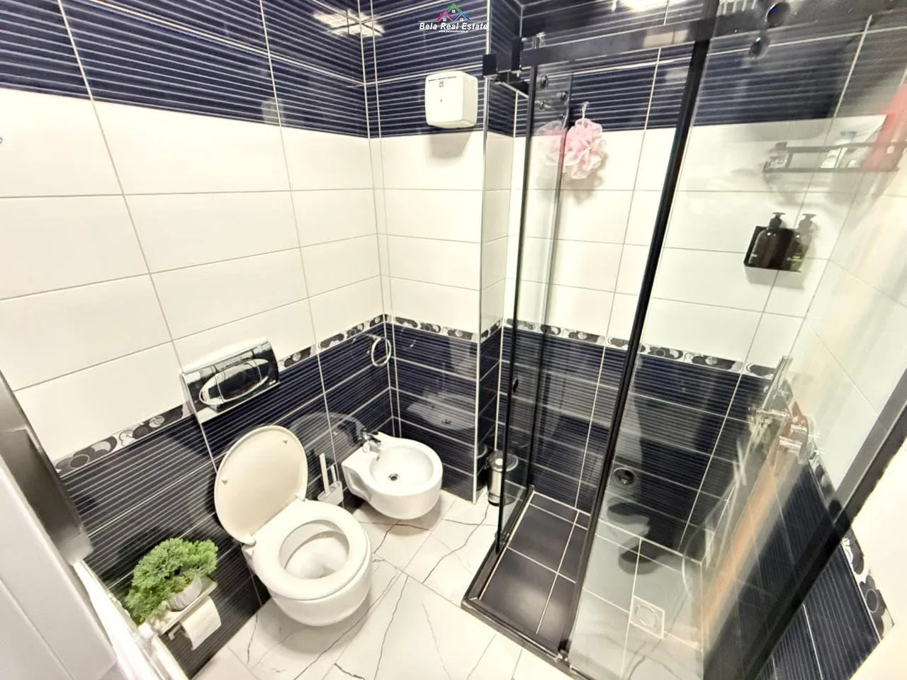 Apartament Me Qera 2+1 Ne Myslym Shyr (ID B2201631) Tirane