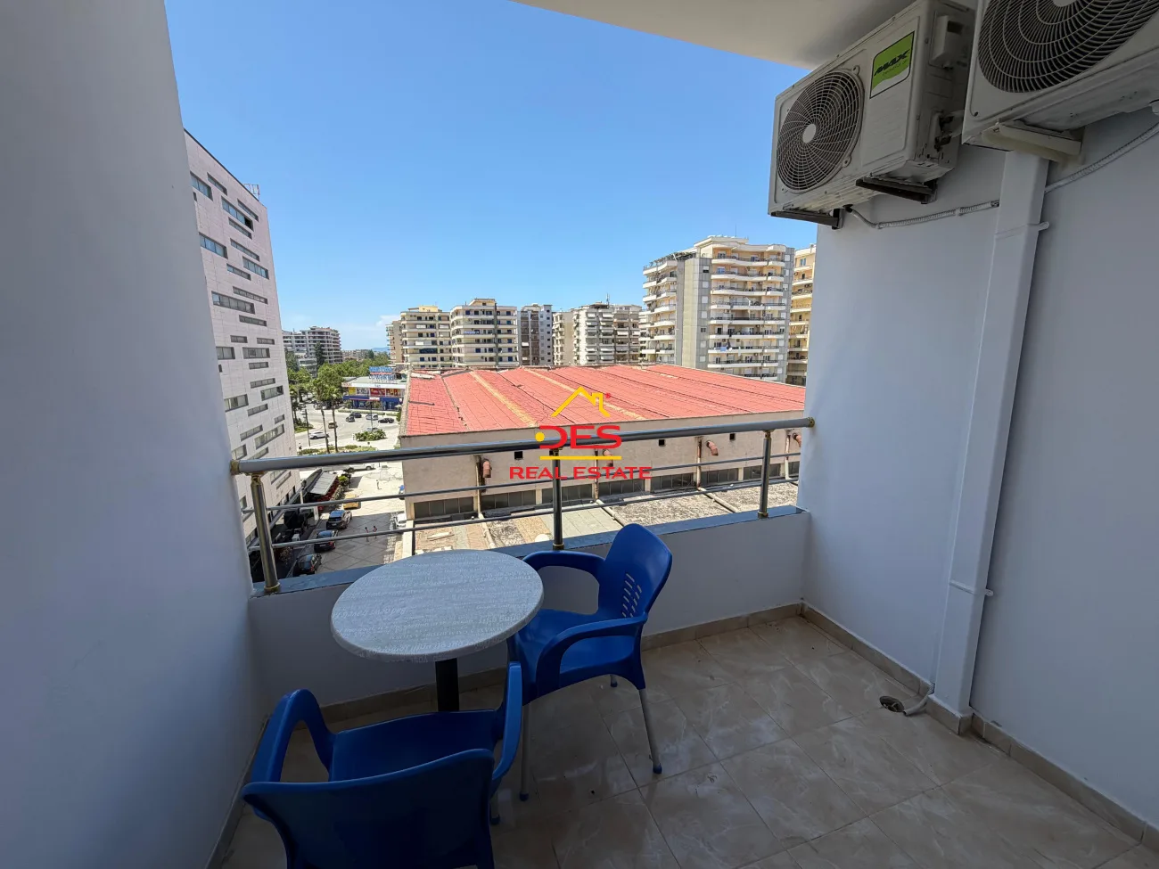 Jepet me qira apartament 2+1 pranë hotel partner, vlorë