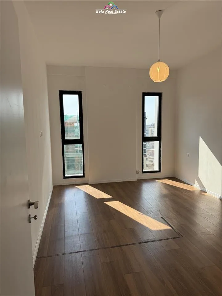 Zyre me qera 1+1 tek Farmacia 10 (ID BZ2370) Tirane