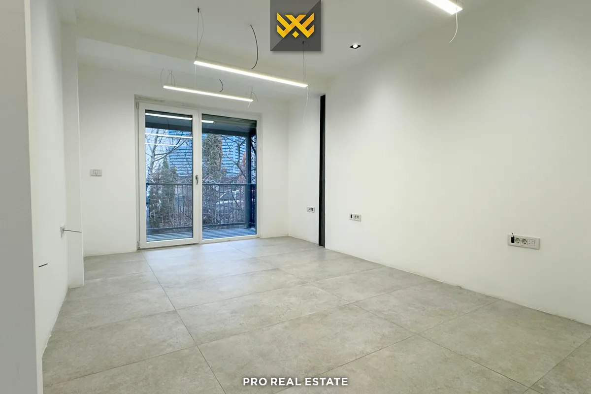 Banesë / Zyrë 37.8m² me #QIRA në Ulpianë