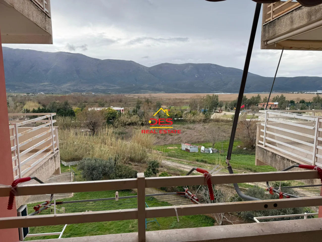 Shitet apartament 2+1 në orikum, vlore.
