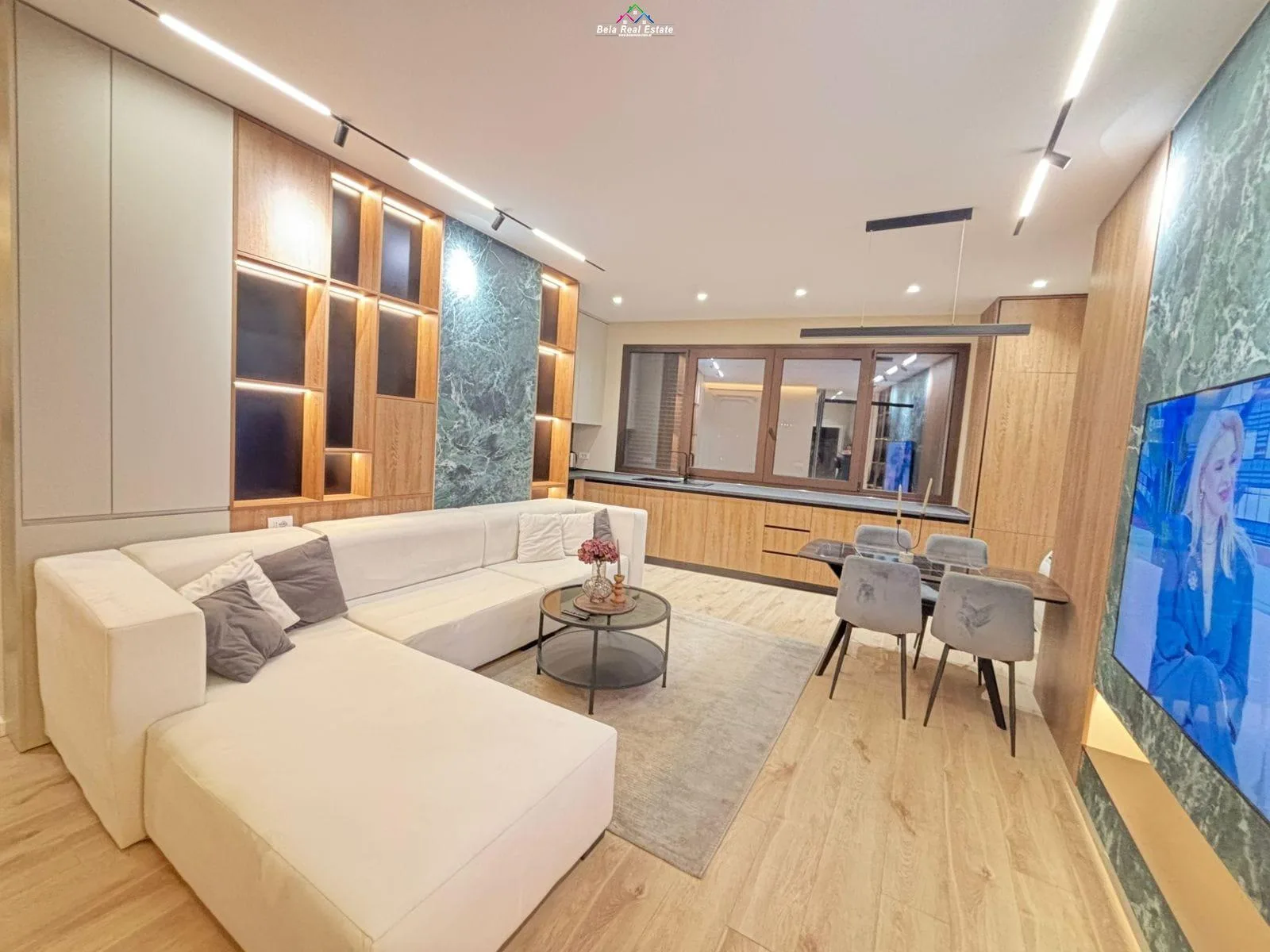 Apartament Me Qera 2+1+2 tek Rruga e Barrikadave (ID B2201600) Tirane