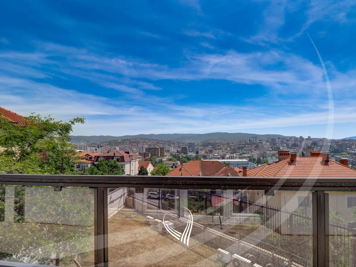 Objekt afarist 610m2 me qira në lagjen Arbëria-Dragodan