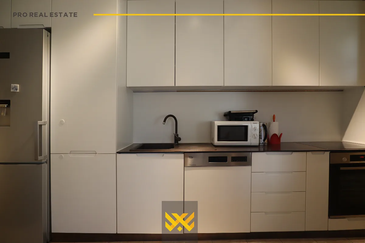 Shtëpi 260m² + 420m² në #SHITJE në Aktash.