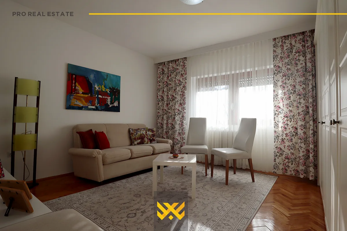 Shtëpi 260m² + 420m² në #SHITJE në Aktash.