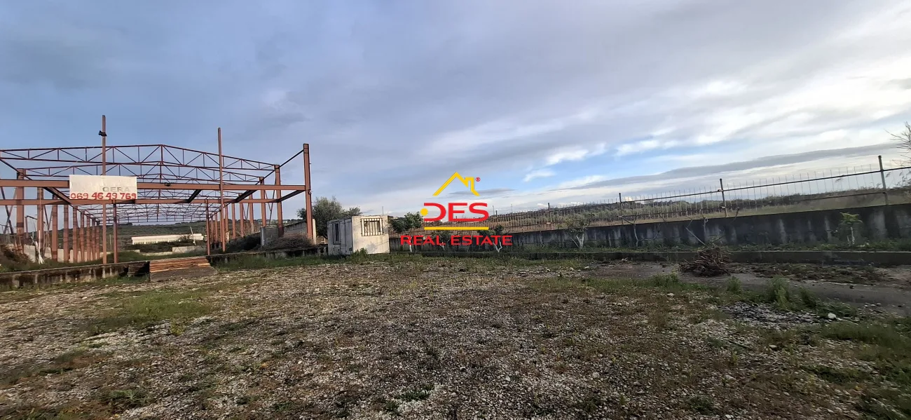 JEPET ME QIRA KAPANON NË PANAJA ,VLORË 📍Në anë të autostradës