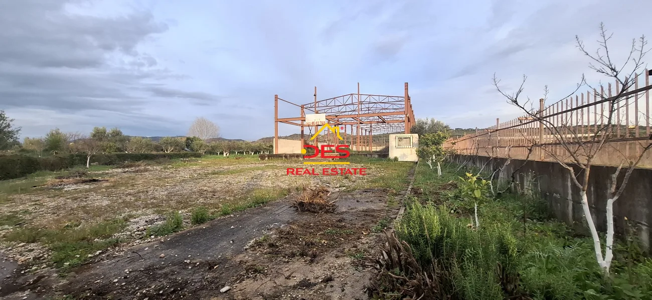JEPET ME QIRA KAPANON NË PANAJA ,VLORË 📍Në anë të autostradës