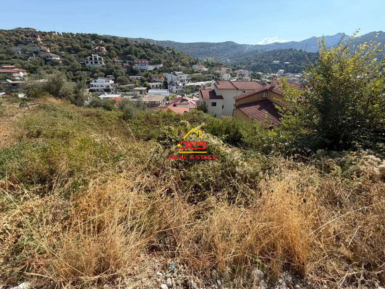 Shitet tokë-truall në kuzum baba, vlorë.
