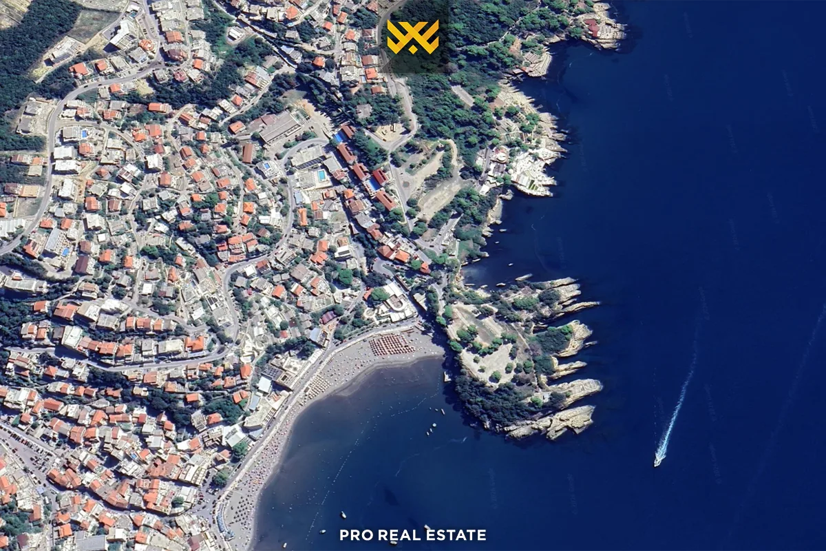 Banesë 93m² për #SHITJE në Ulqin