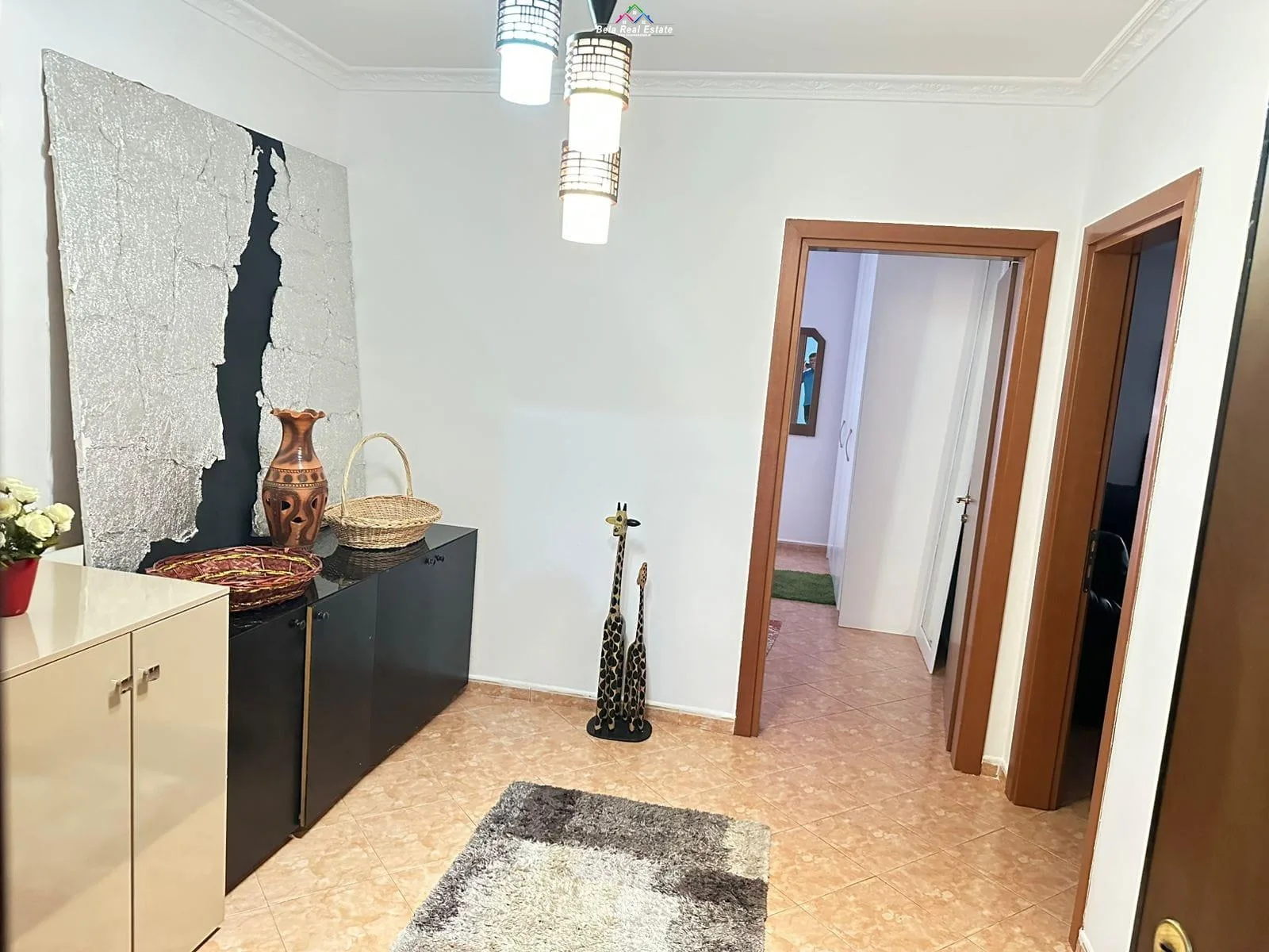 Apartament Me Qera 2+1 tek Zogu i Zi (ID B2201422) Tirane