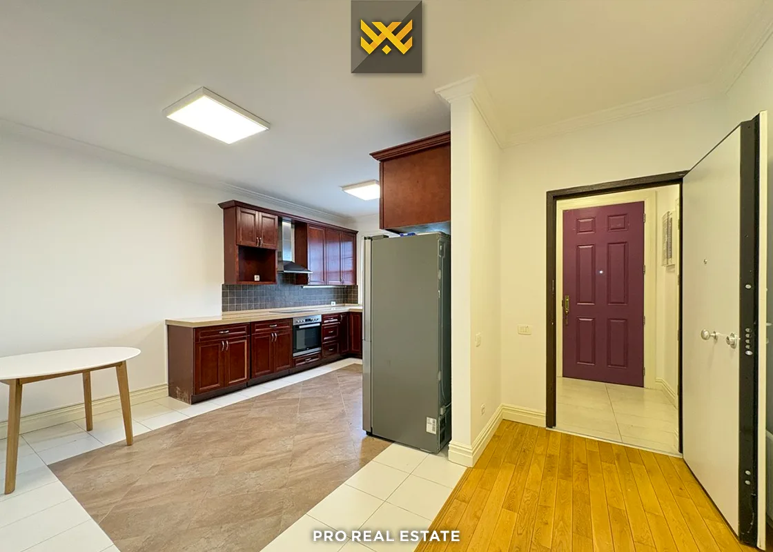 Shtëpi 264m² me #QIRA në Lagjen Fshati Ndërkombëtar