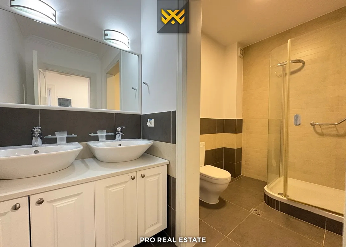 Shtëpi 264m² me #QIRA në Lagjen Fshati Ndërkombëtar
