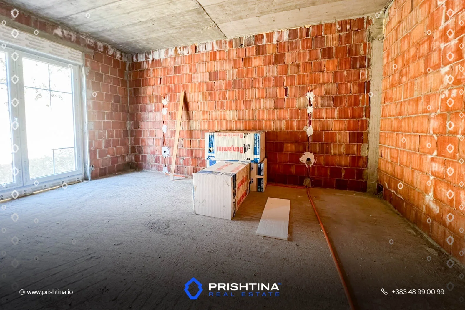 Shtëpi në shitje 500m² + 2 ari oborr në Bërnicë të Epërme