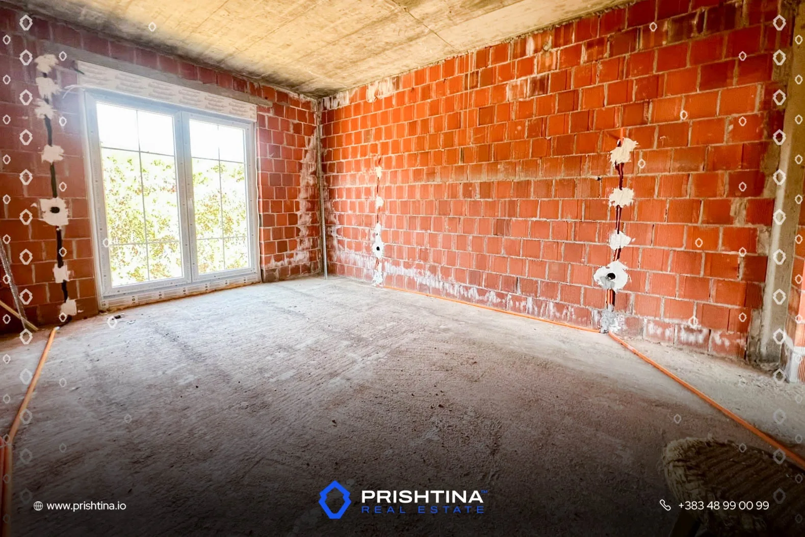 Shtëpi në shitje 500m² + 2 ari oborr në Bërnicë të Epërme
